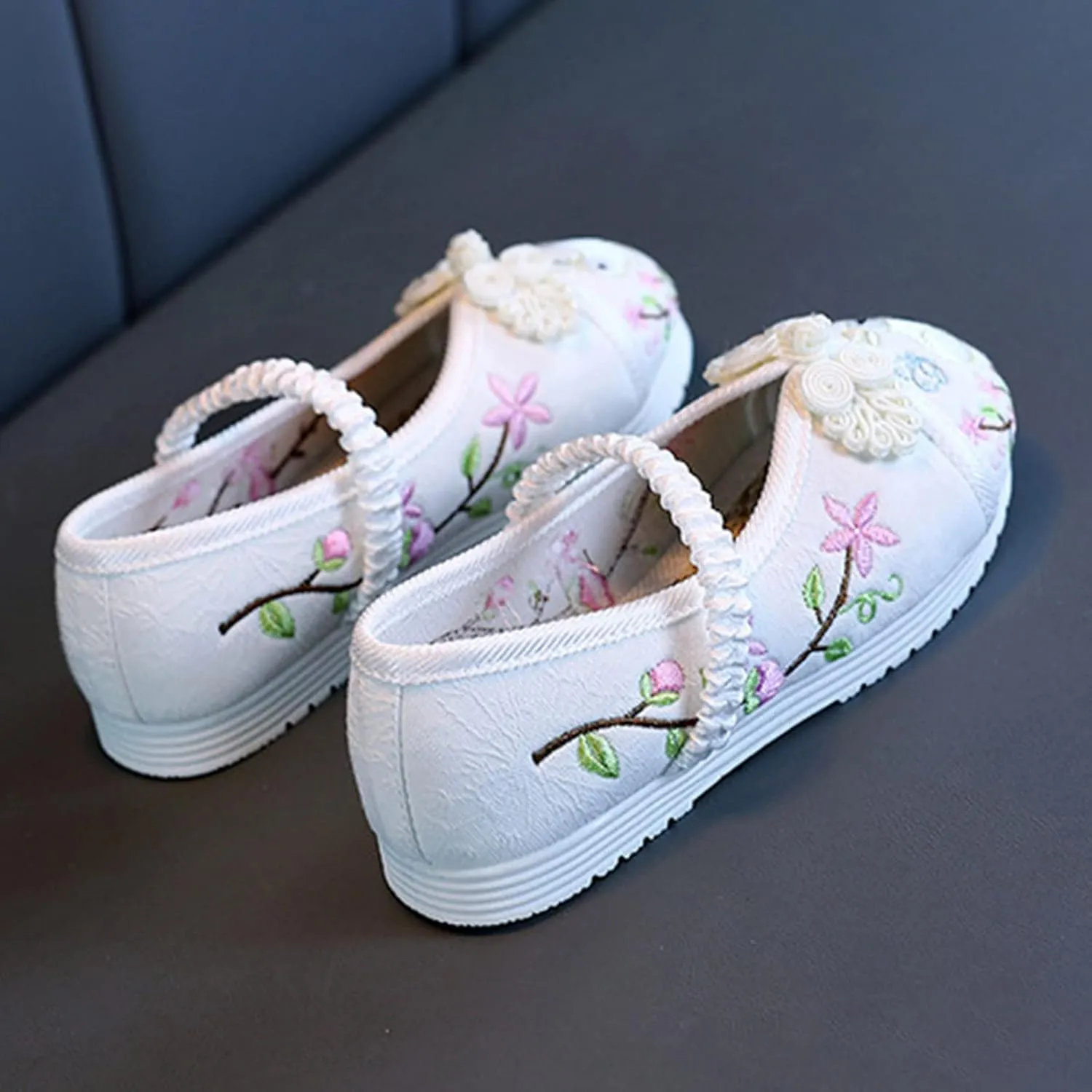 Girl Mary Jane Dance Shoes Chinese Traditional Floral Butterfly Embroidery Shoes Dress Ballet Flats