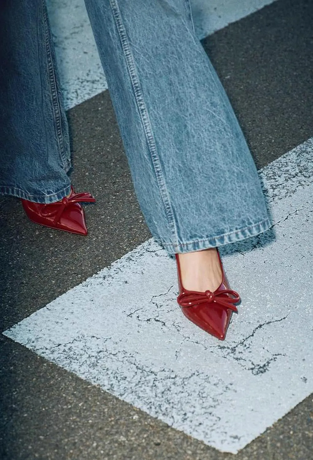 KysBloes Low Kitten Heels for Women Bow Slingback Heels Pointed Toe Patent Leather Pumps 2 Inch Heels Dress Shoes