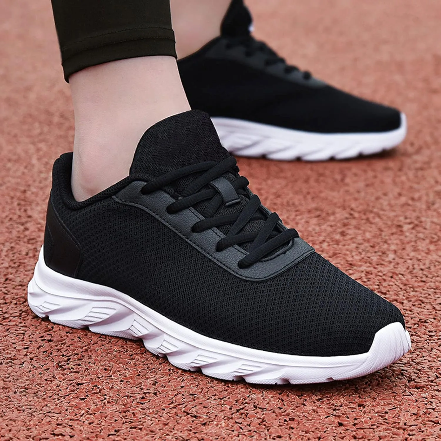 Men Sports Shoes Simple Solid Color Fashion Summer New Pattern Mesh Breathable Comfortable Non Slip Mens Sneaker