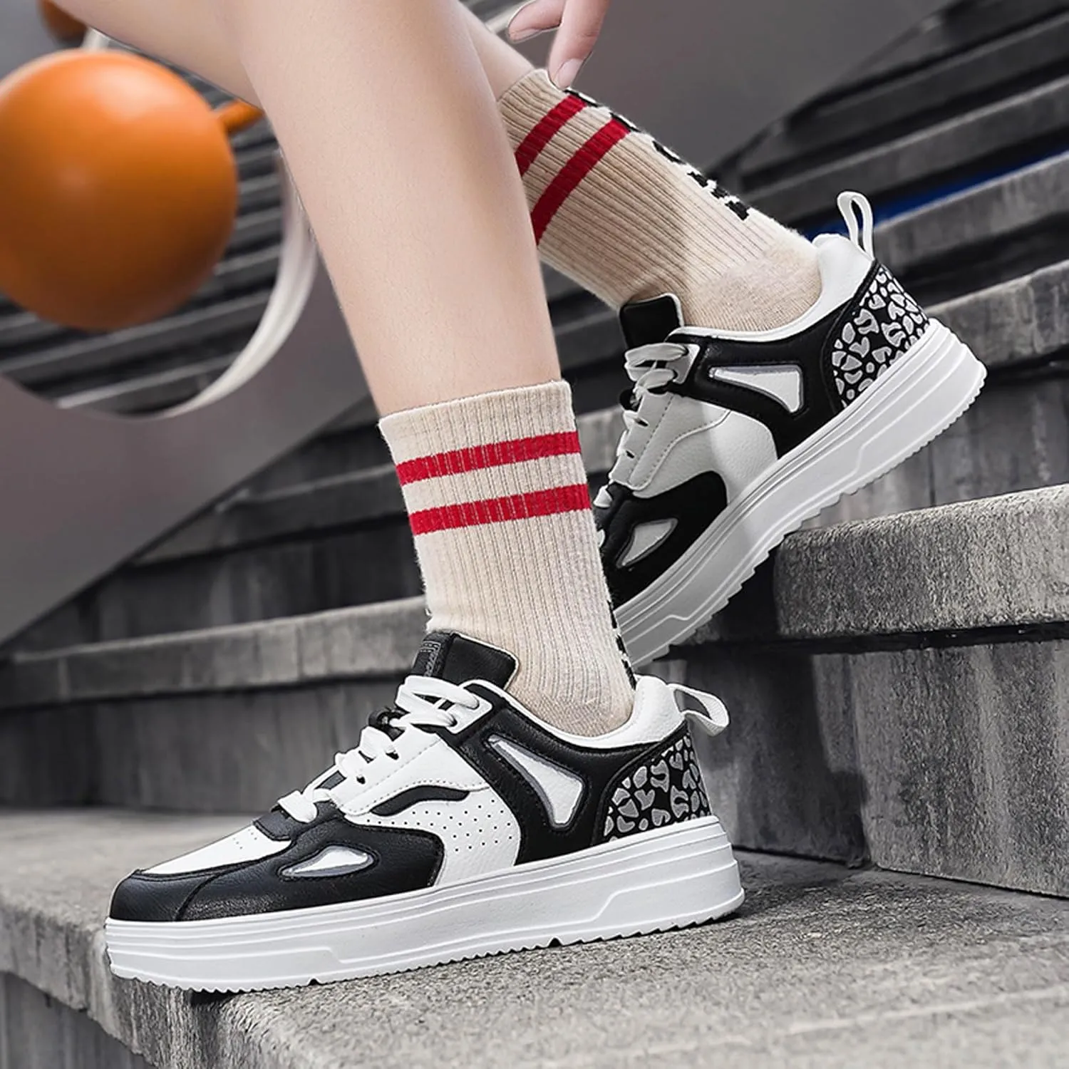 Men Women Lace up Fashion Lightweight Casual Skateboarding Shoes Tennis Shoes Basketball Shoes