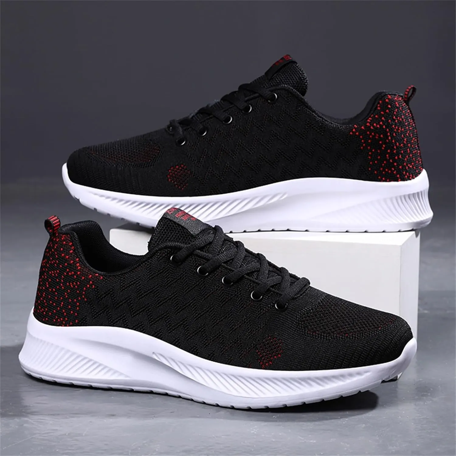 Men's Lightweight Non Slip Barefoot Shoes Casual Sneaker Mesh Breathable Walking Shoe Barefoot Minimalist Shoes
