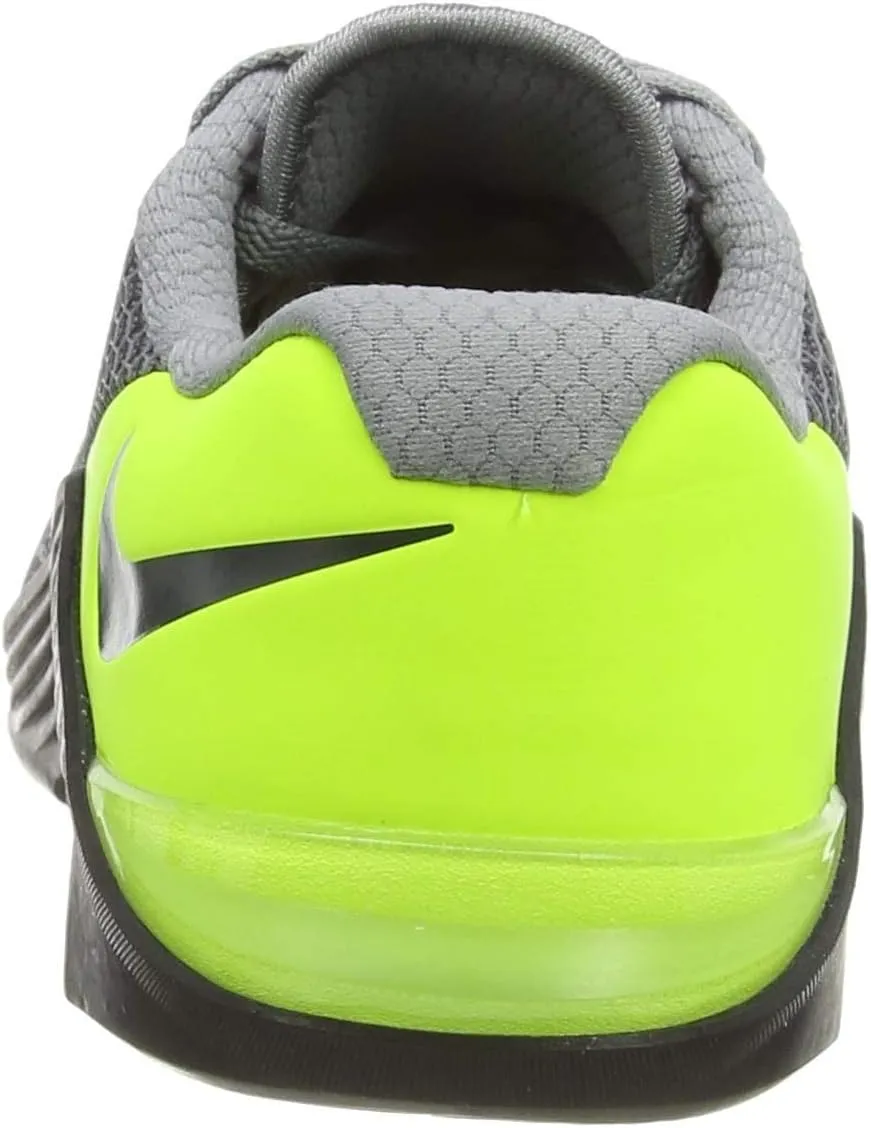 NIKE Unisex Fitness Shoes