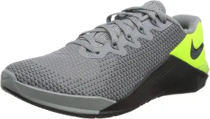NIKE Unisex Fitness Shoes