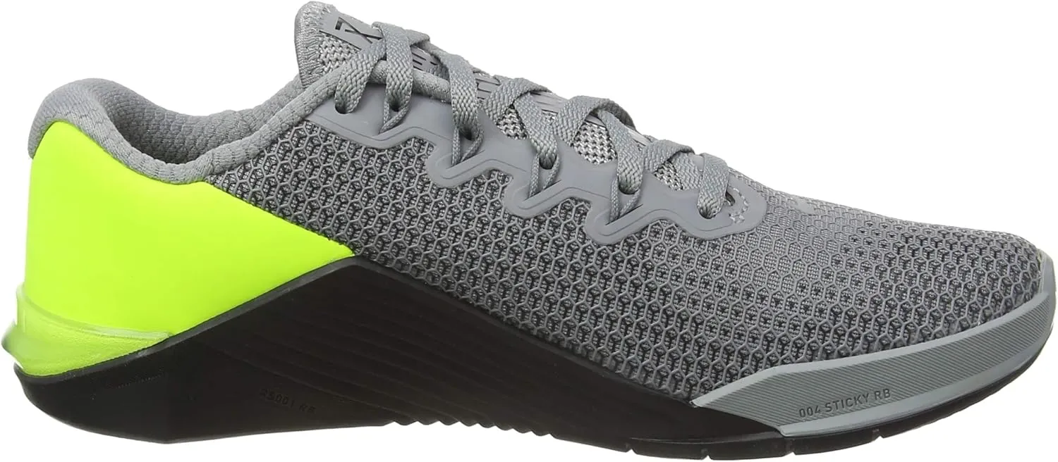 NIKE Unisex Fitness Shoes