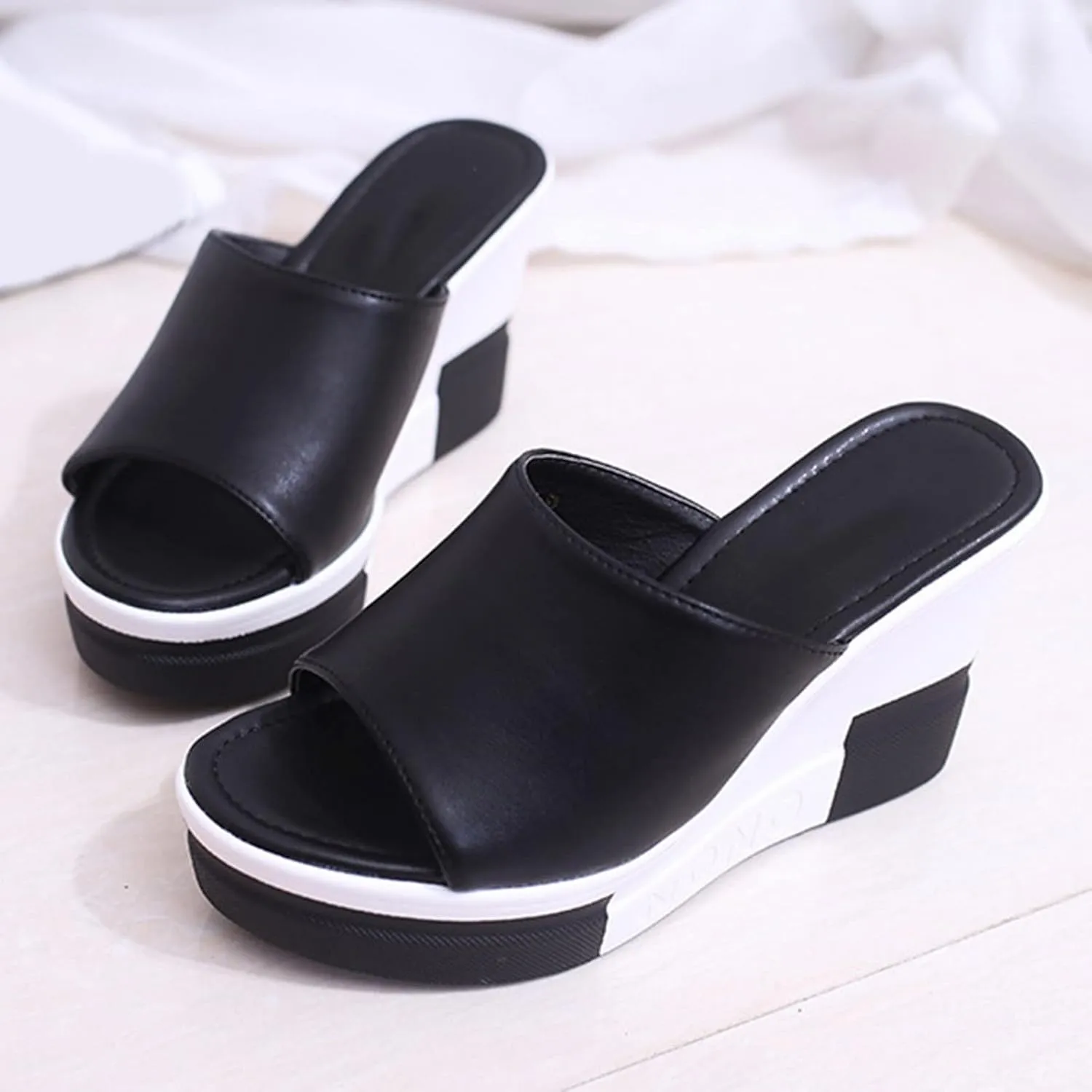 Platform Sandals Women Wedge Cork Footbed Adjustable Crisscross Straps Lightweight Flatform Sandals Casual Walking Beach Outfits 2025 Spring and Summer Vacation
