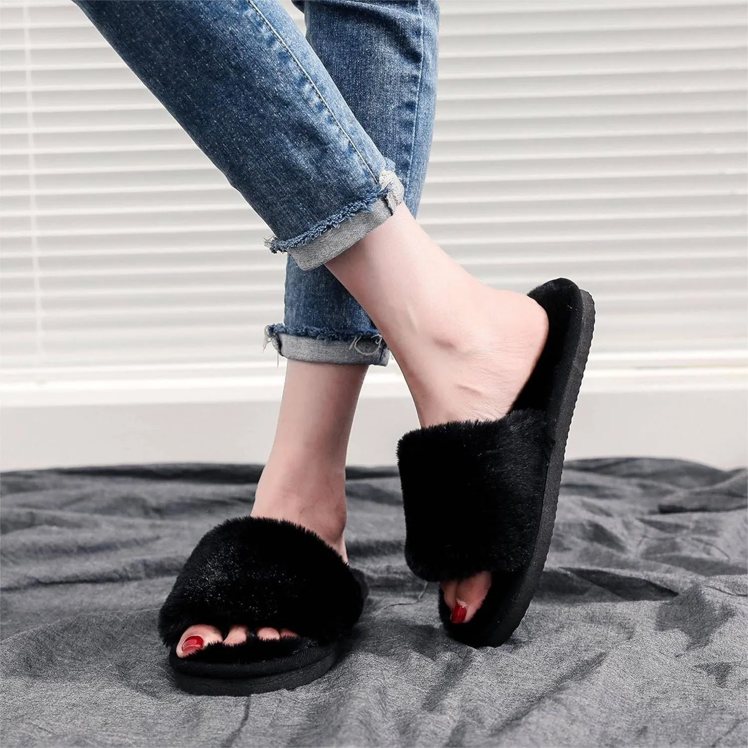 Women's Fuzzy Fluffy Furry Fur Slippers Flip Flop Open Toe Cozy House Memory Foam Sandals Slides Soft Flat Comfy Anti-Slip Spa Indoor Outdoor Slip on