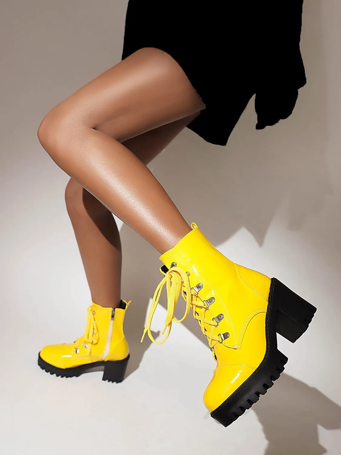 Women's Lace Up Combat Ankle Boots Platform Goth Boots Punk Motorcycle Lug Sole Ankle Booties Chunky High Heel Round Toe Side Zipper Shoes