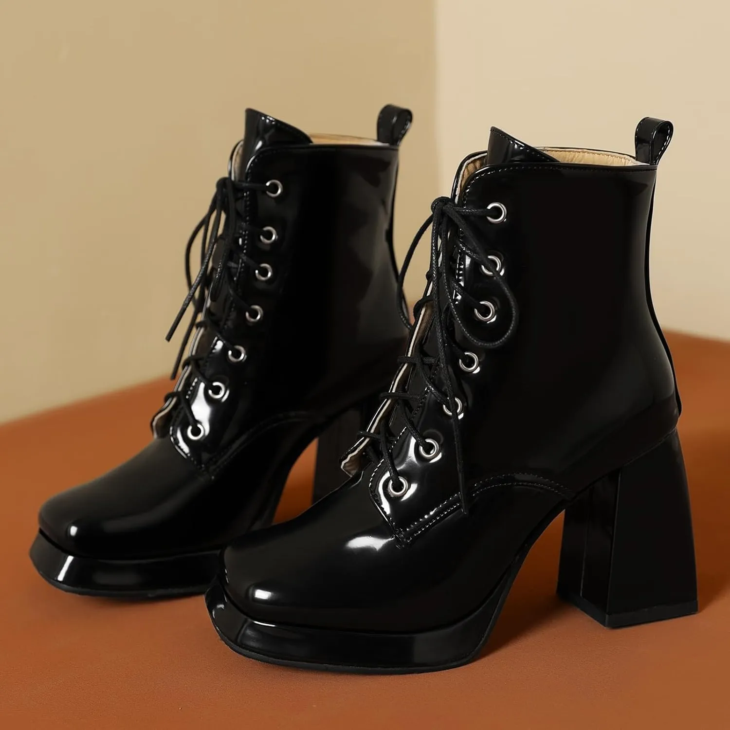 Women's Platform Combat Boots Chunky Heel Ankle Boots with Laces