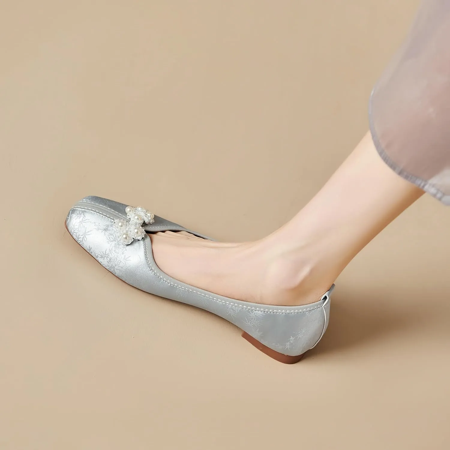 Womens Retro Ballet Flats Classic Slip on Pearl Embroidered Ballerina Shoes Comfortable Soft Square Toe Bride Wedding Dress Flats